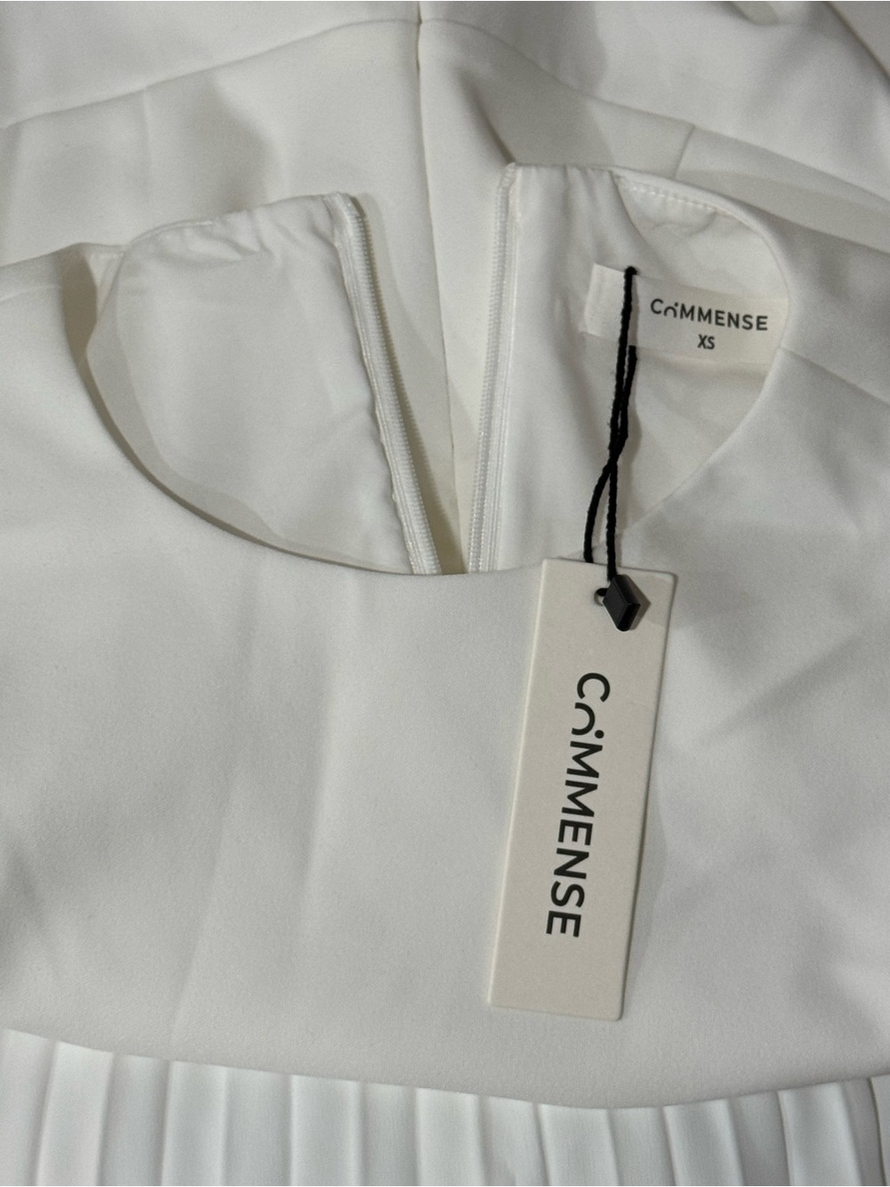 COMMENSE NWT “HADDY CADY” PLEATED CHIFFON MINI DRESS XS - Picture 7 of 7